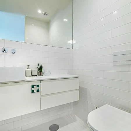 Bombarda 250 By Lovelystay