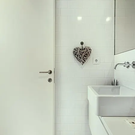 Bombarda 250 By Lovelystay Lejlighed Porto