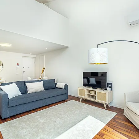 Bombarda 250 By Lovelystay * פורטו