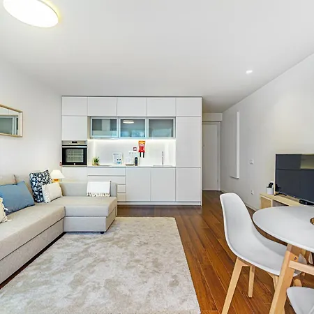 Apartment Bombarda 250 By Lovelystay