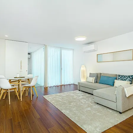 Bombarda 250 By Lovelystay Apartment