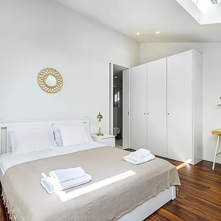 Apartment Bombarda 250 By Lovelystay