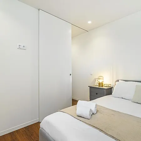 דירה Bombarda 250 By Lovelystay *