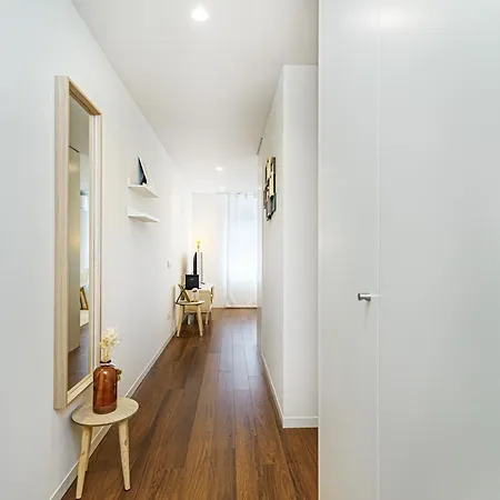 דירה Bombarda 250 By Lovelystay