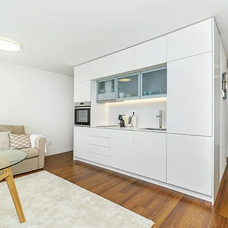 Bombarda 250 By Lovelystay