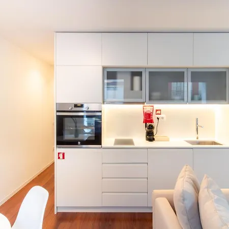 Bombarda 250 By Lovelystay Apartment *
