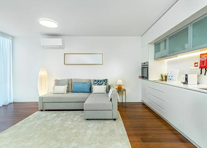 Bombarda 250 By Lovelystay Apartamento *