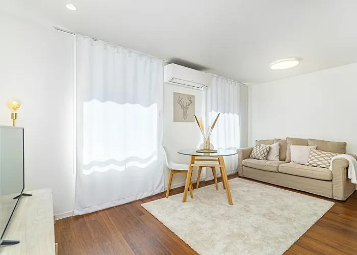 Bombarda 250 By Lovelystay Apartamento *