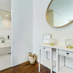 Apartman Bombarda 250 By Lovelystay