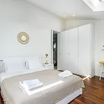 Apartman Bombarda 250 By Lovelystay