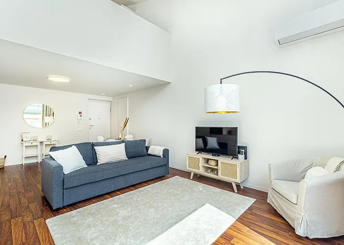 Bombarda 250 By Lovelystay * פורטו