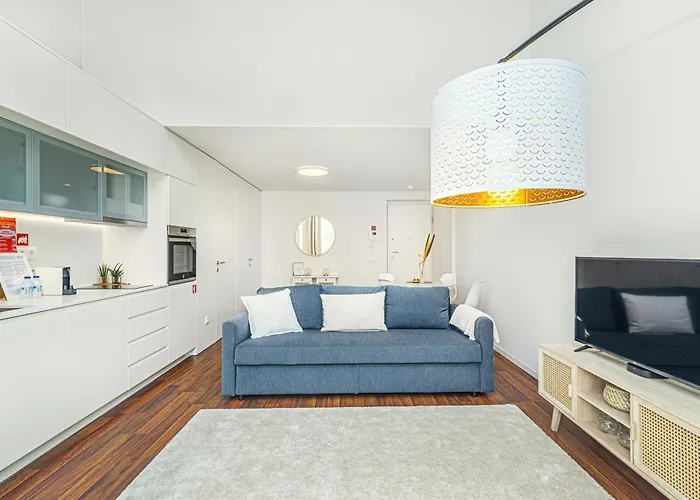 Bombarda 250 By Lovelystay * פורטו